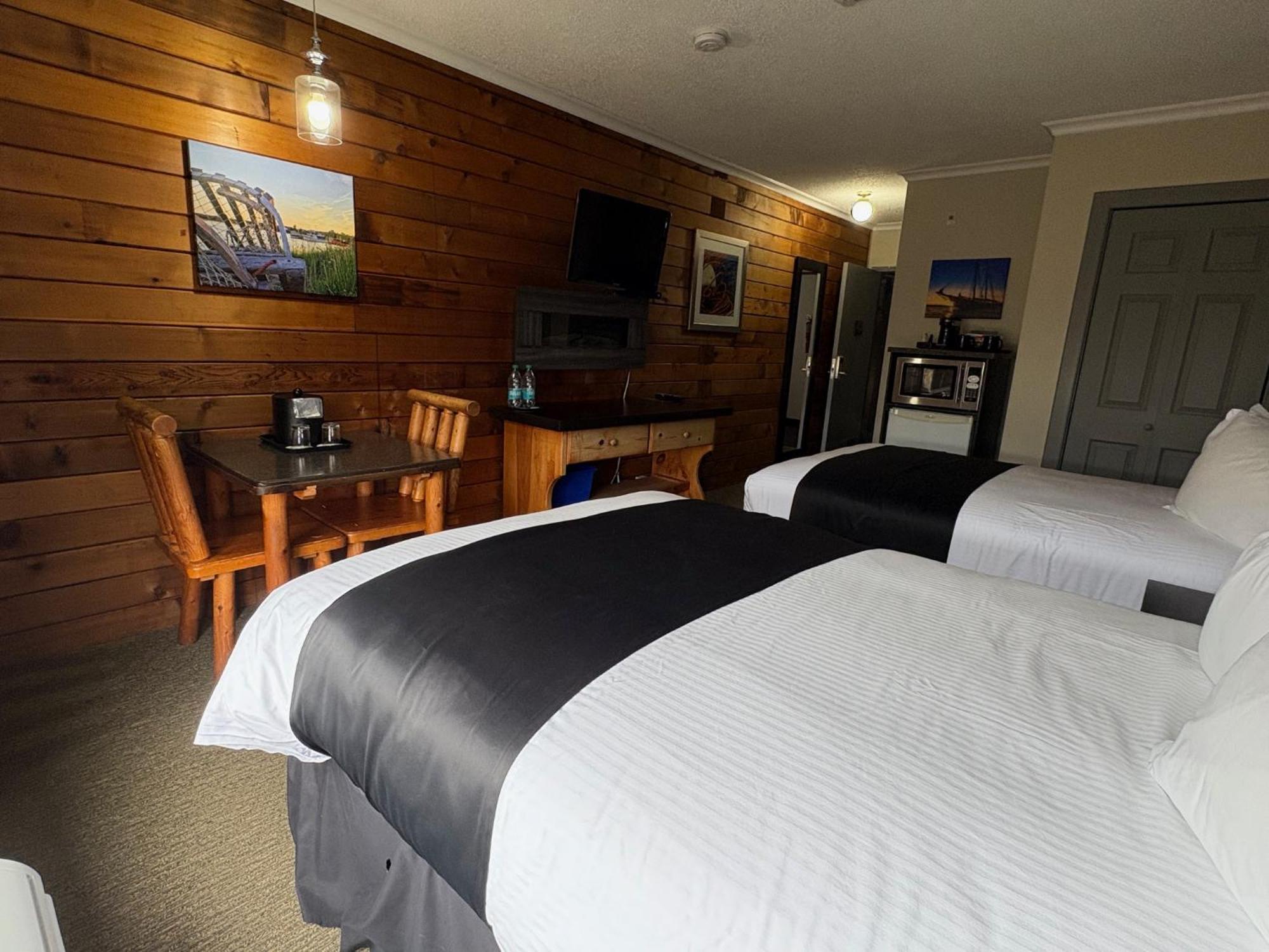 Bras d'Or Lakes Inn St. Peter's Extérieur photo